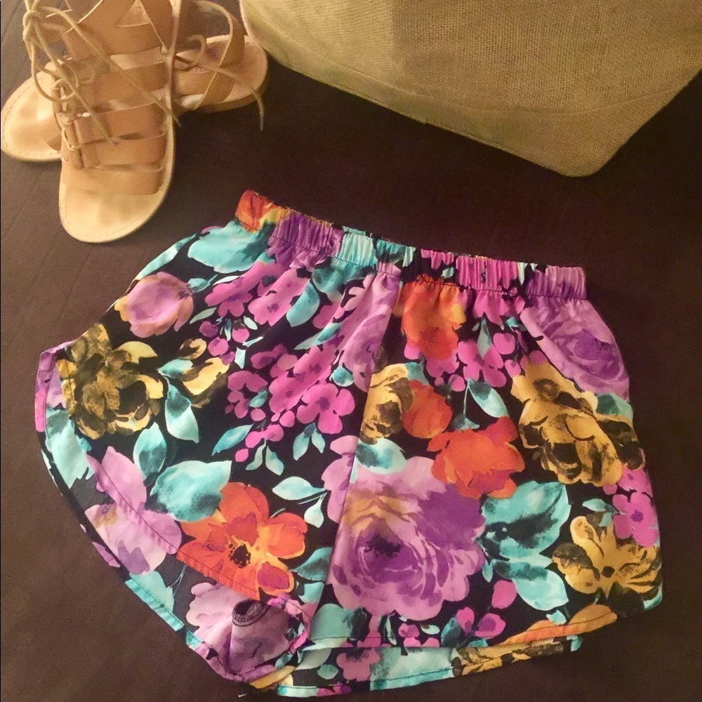 Flower shorts size small